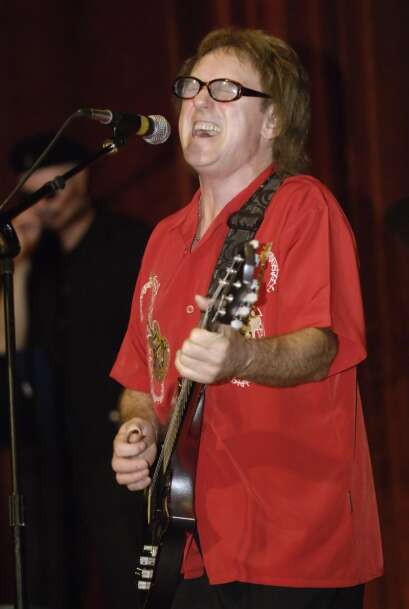 Wings Co-Founder Denny Laine Dead of Interstitial Lung Disease