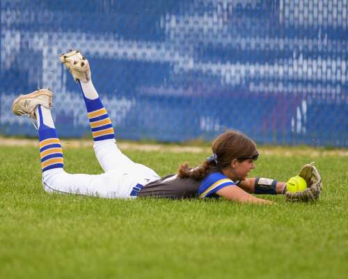 Softball: Wheaton North excited about No 1 seed as it looks for 1st