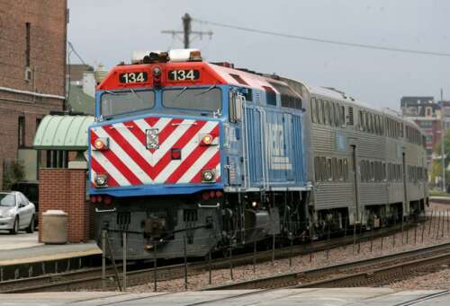 Freight train heist causes long delays for Metra riders