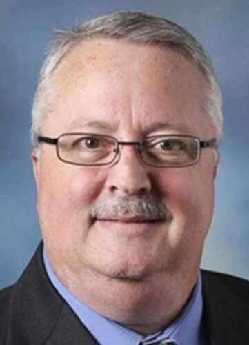 Rosenblum named District 211’s new board president