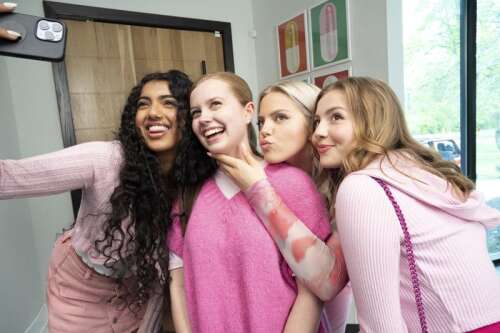 Still trying to make 'fetch' happen, now in song: 'Mean Girls' gets a musical update - Vimarsana News