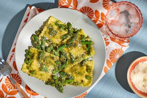 This lemony ravioli uses store-bought shortcuts as part of a nutritious meal