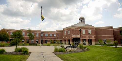 District 204 exploring expanded in-person learning options