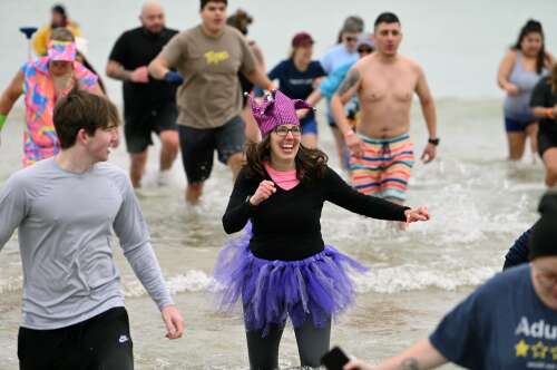 Waukegan Polar Bear Plunge marks 25 years of helping Special Recreation athletes - Vimarsana News