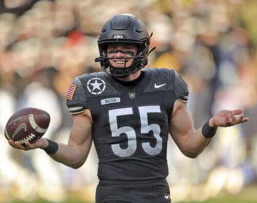 College Achievers: For Prospect graduate Owen Walter, Army football is a snap