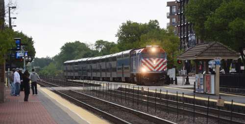 Legislation proposing a menu of fees and taxes to fill a gaping budget hole facing Metra, Pace and the CTA falls short, a Regional Transportation Authority analysis indicated Friday. “We are gratefu...