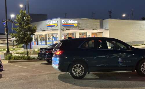 Dutch Bros Coffee gets informal nod for spot between two restaurants along Milwaukee Avenue
