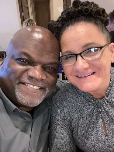 Community steps up to help Crystal Lake couple who lost home in fire - Vimarsana News