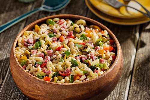 Pasta salad packed with protein and fiber puts a summery spin on minestrone