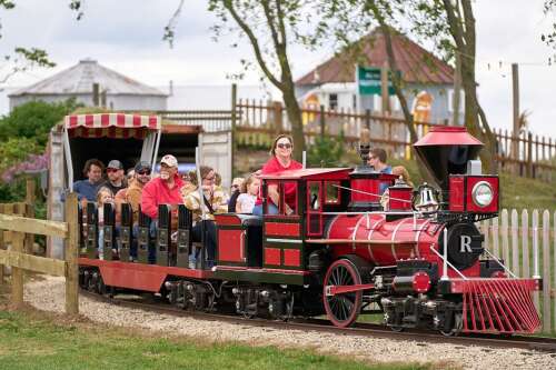 Richardson Adventure Farm travels 'Back to 1985' with this fall's
