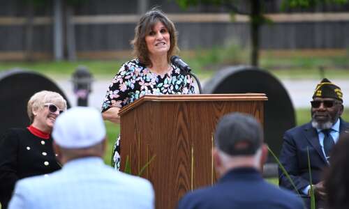 Streamwood Memorial Day ceremony recognizes past, future service