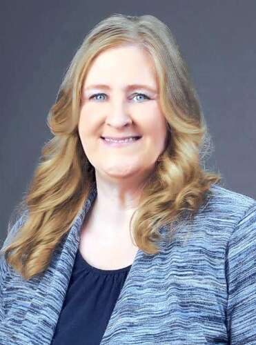 Heather LH Manzella: 2023 candidate for Elgin Area School District U 46