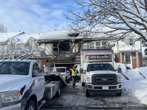 2 Crystal Lake homes left uninhabitable by overnight fire - Vimarsana News