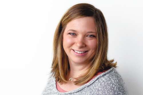 Molly Ansari: 2023 candidate for Geneva Unit District 304 board 4 year