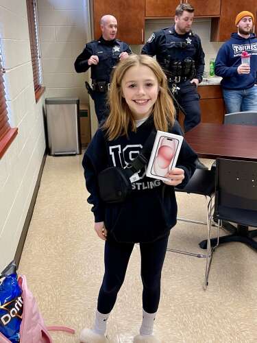 'We needed to support one of our own': How Huntley police are rallying around officer's daughter - Vimarsana News