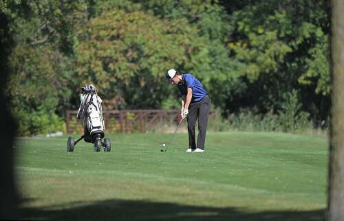 Boys golf roundup: Barrington, Libertyville among regional winners