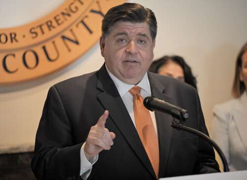 Pritzker: is not responsible for only drawing up the transit crisis