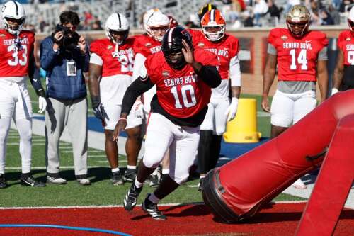 NFL draft 2026 best available players for Chicago Bears: Lee Hunter, De'Zhaun Stribling