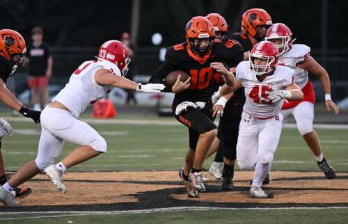 Old foes renew ties in classic DVC fashion