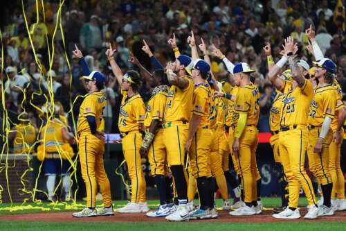 Savannah Bananas coming to Chicago's Soldier Field in 2027 -- and tour bringing '360' game to Notre Dame Stadium