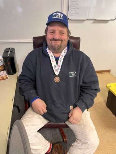 Streamwood Parks employee wins Special Olympics bronze medal - Vimarsana News