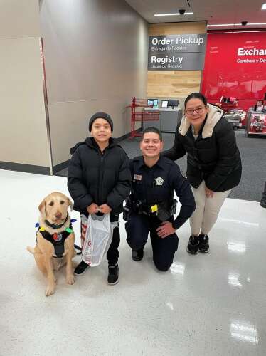 Buffalo Grove first responders help local children shop for the holidays - Vimarsana News