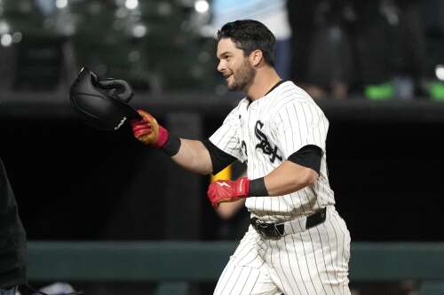 Benintendi hits 2nd home run of game in 10th, White Sox beat Rays for 5th win of season - Vimarsana News