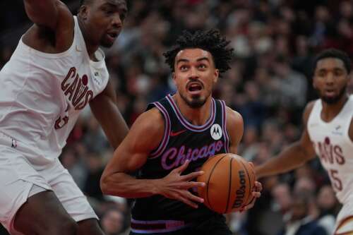 Bulls reverse flagging energy with decisive win over Cavs