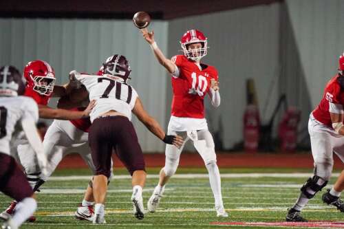 Following in brother’s footsteps, Simon Hayes shows ‘unbelievable perseverance’ to lead Naperville Central