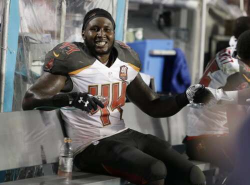 Ex-Bear says police knew gun charge was based on lie