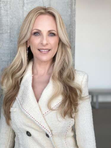 Illinois Libraries Present to host Oscar winner author and deaf rights