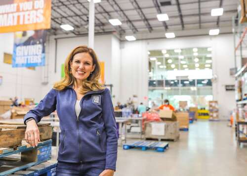 Northern Illinois Food Bank CEO Julie Yurko marks 15th anniversary in the fight against hunger, 10 Years as CEO - Vimarsana News