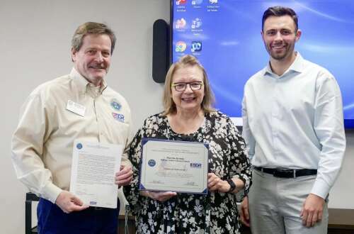 DuPage Senior Citizens Council executive director recognized as 'Patriotic Employer' - Vimarsana News
