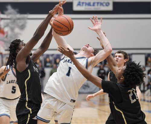 Cerese stuns Glenbard North with buzzer beating 3 in double OT