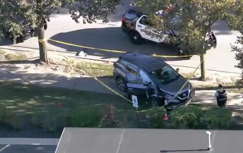 Armed robbery, crash lead to manhunt in Western suburbs