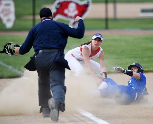Softball roundup: Mundelein, Barrington, Fremd among regional champions