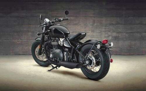 Triumph Bobber Black is retro sleek
