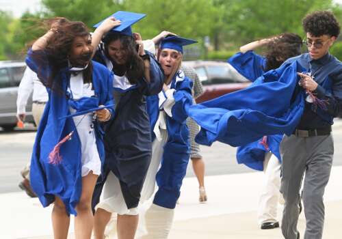 Illinois Class of 2025 Graduates Shine Despite Winds