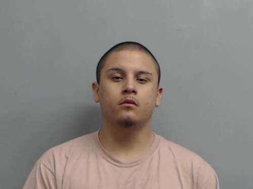 Cary man charged with assault after dragging police officer with car, McHenry authorities say - Vimarsana News