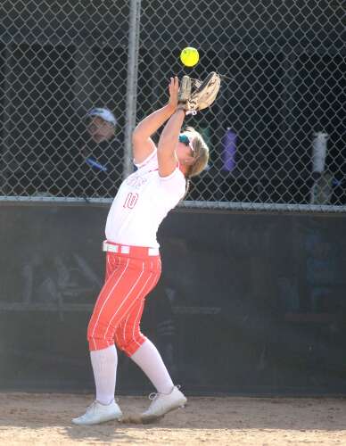 Softball: St. Charles East wins thriller, hands rival 1st loss