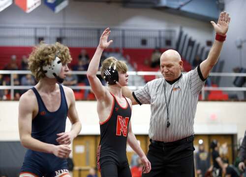 Boys wrestling: Naperville Central repeats regional title - Vimarsana News