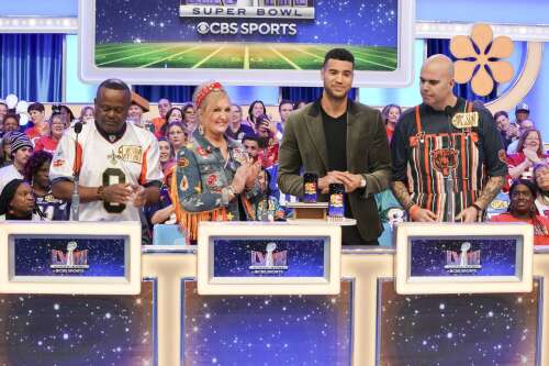 Johnsburg Junior High principal gets on 'The Price is Right,' wins trip - Vimarsana News