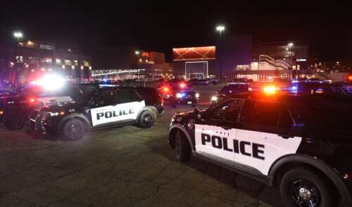 Woman injured in shooting sues Oakbrook Center mall - Vimarsana News