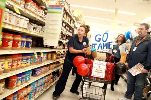 Kane County Farm Bureau holds annual shopping spree for local food pantries - Vimarsana News
