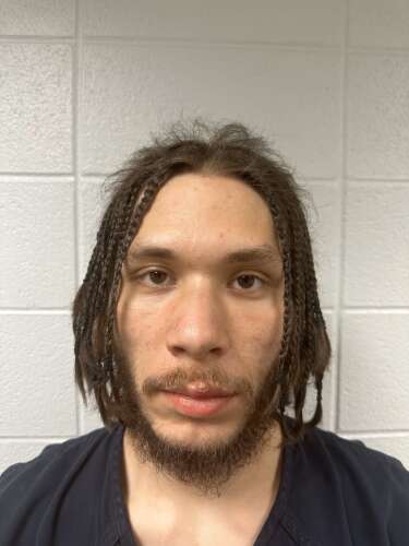 Gages Lake man charged with slicing open man's stomach - Vimarsana News