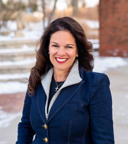 Deanna Stern: 2025 candidate for Barrington Unit District 220 board