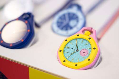 Oakbrook Center store closed two days after large crowd sought new watch