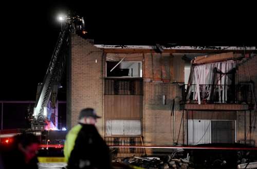 59 residents displaced after storms damage Mundelein apartment complex - Vimarsana News