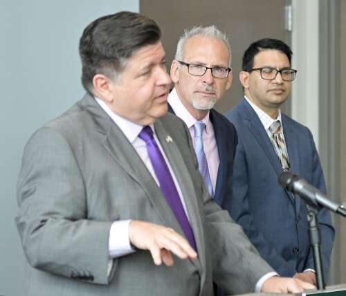 While promoting vaccines, Pritzker Schoten makes at Trump administration