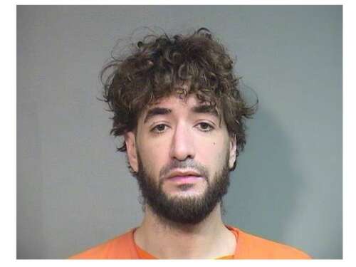 Lake in the Hills man sentenced to prison on drug charge - Vimarsana News